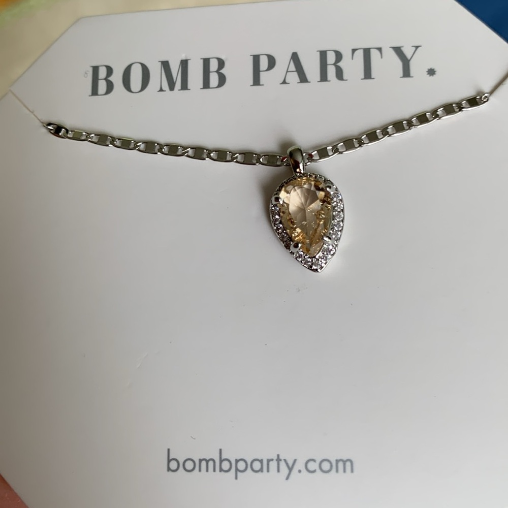 Bomb Party necklace Wings of an Angel.